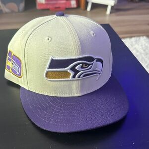Seattle Seahawks Cream and Purple new era fitted hat size 7 Washington huskies